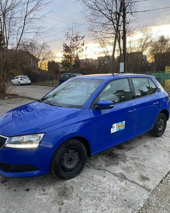 Skoda Fabia cena 24500 przebieg: 270000, rok produkcji 2019 z Katowice małe 121